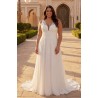 Robe de mariée fluide en dentelle – vue de dos – modèle Célia
