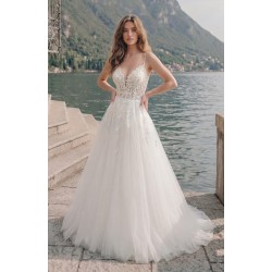 Robe princesse tulle, bretelles fines, corsage dentelle florale illusion, col V