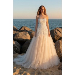 Robe princesse tulle blush, manches longues dentelle col montant illusion, dentelle florale sans bolero