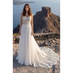 Robe de mariée fluide mousseline, bustier cœur dentelle illusion, traîne dentelle, sans manches