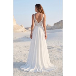 Robe de mariée fluide en mousseline bretelles fines col V dentelle 3D style bohème – modèle Izae - vue de dos