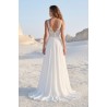 Robe de mariée fluide en mousseline bretelles fines col V dentelle 3D style bohème – modèle Izae - vue de dos