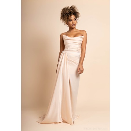 Robe cocktail longue avec décolleté de couleur beige - Pour mariage