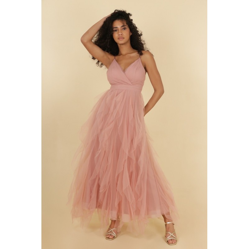 Robe de cocktail mariage longue en tulle froissé rose poudré, col V croisé et bretelles fines, jupe évasée en cascade – MS