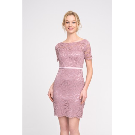 Robe de cocktail mariage courte en dentelle florale rose poudré, col bateau et manches courtes – MS