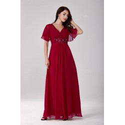 Robe de cocktail mariage longue en mousseline bordeaux, col V croisé, manches papillon courtes et ceinture brodée strass – MS