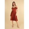 Robe de cocktail mariage mi-longue en satin terracotta, col cœur, épaules dénudées et jupe évasée – MS