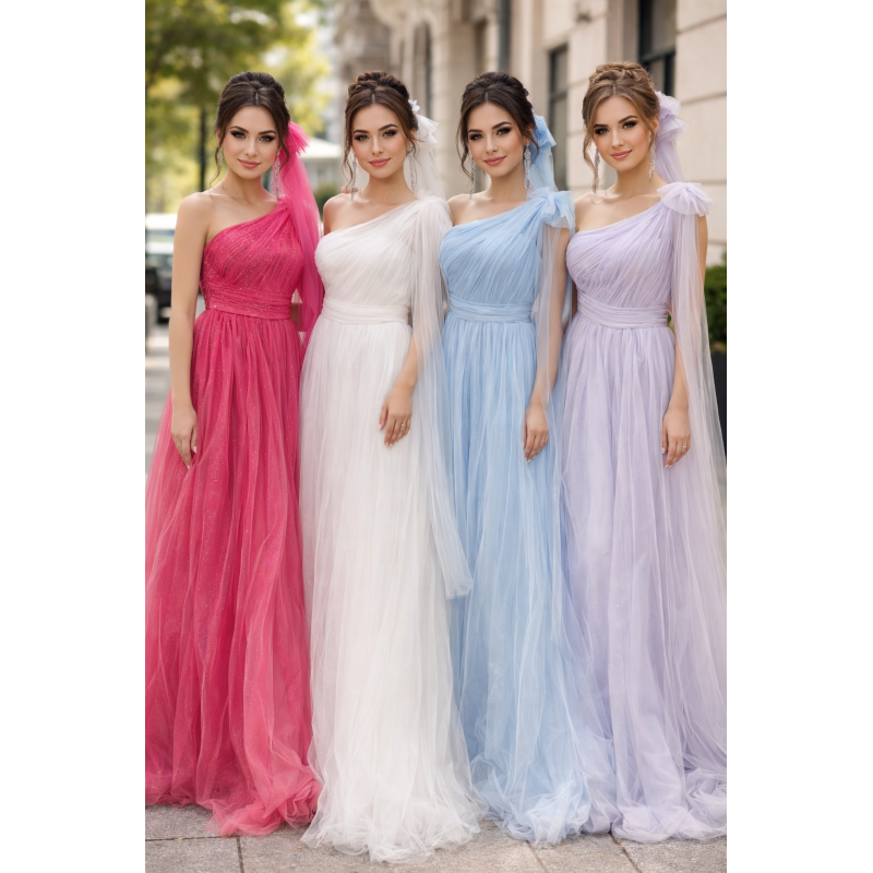 Robe cocktail longue avec manche droite volante