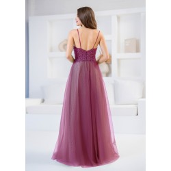 Robe de cocktail mariage longue en tulle scintillant fuchsia, haut broderie perlée baroque et col V illusion - vue de dos