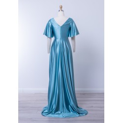 Robe de cocktail mariage longue Sterling en satin bleu lagon, col V drapé nœud central, manches papillon et fente - vue de dos