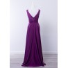 Robe de cocktail mariage longue en jersey violet, col V profond, ceinture drapée et jupe évasée asymétrique - vue de dos