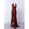 Robe de cocktail mariage longue en satin brun Tandoori, col bénitier drapé, nœud central à la taille et fourreau avec traîne