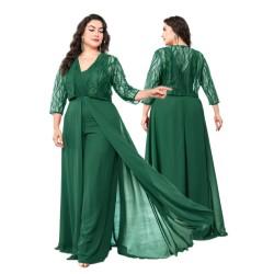 Combinaison pantalon mariage vert émeraude, haut en dentelle manches 3/4, col V croisé et surcape mousseline, grande taille