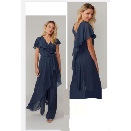 Combinaison pantalon mariage en mousseline bleu marine, col V croisé, manches papillon volantées et ceinture