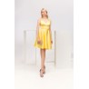 Robe de cocktail mariage courte en satin jaune soleil, col V et bretelles larges, jupe évasée